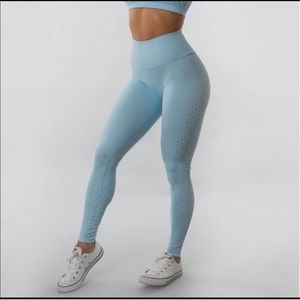 BuffBunny Allure Laser Leggings - Arctic